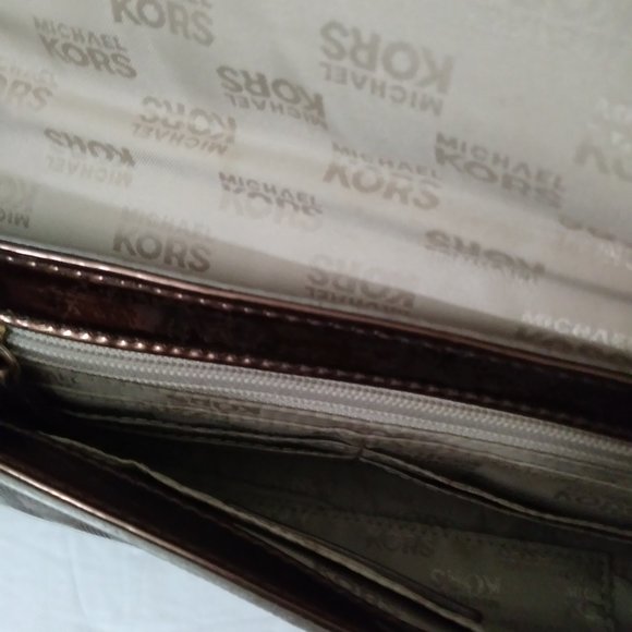 Michael Kors Bronze Shiny Metallic Signature Bag with Gold Chain Strap - Picture 11 of 15